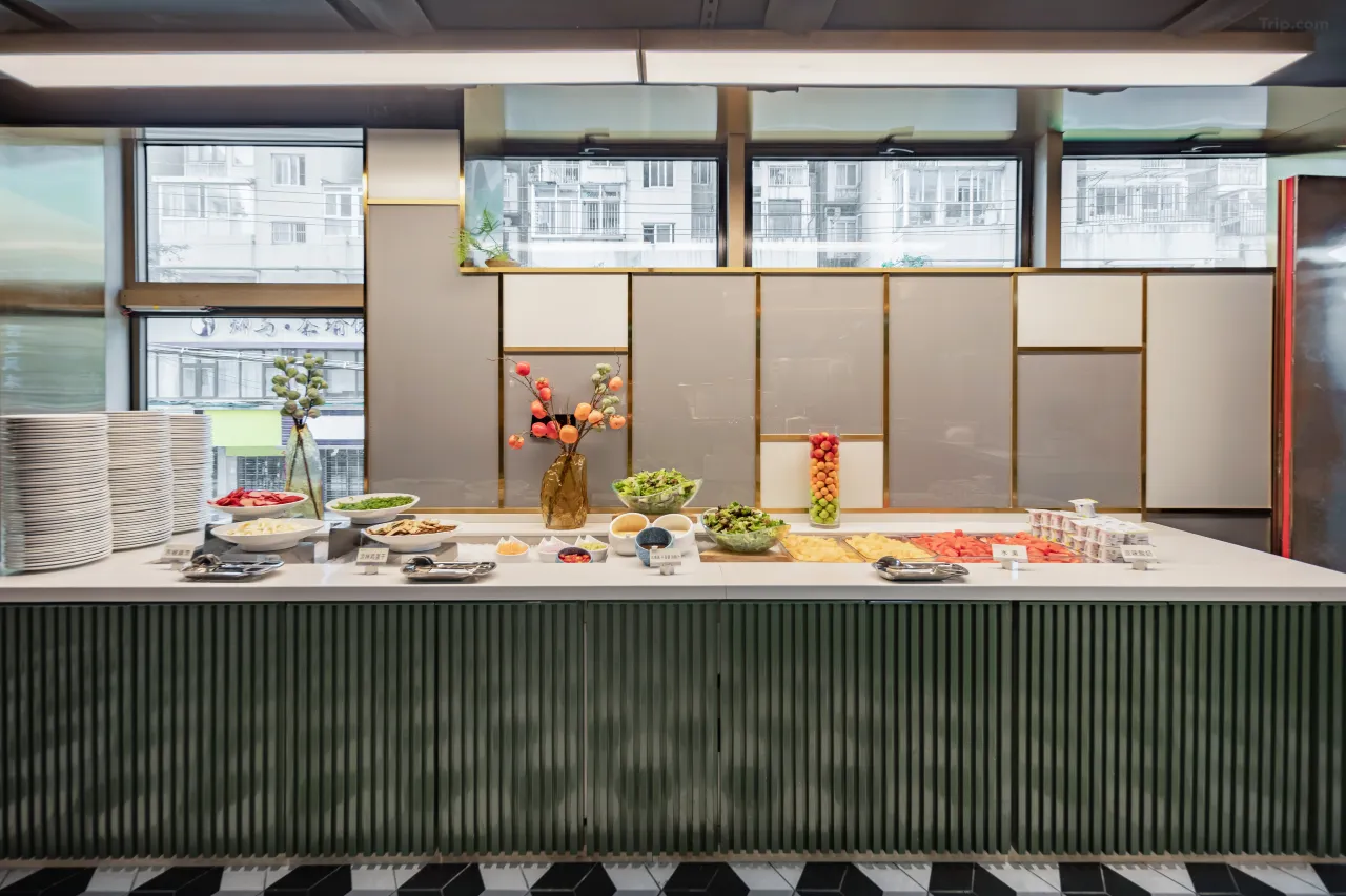 0203u120008ujma93A4AC_W_1280_853_R5