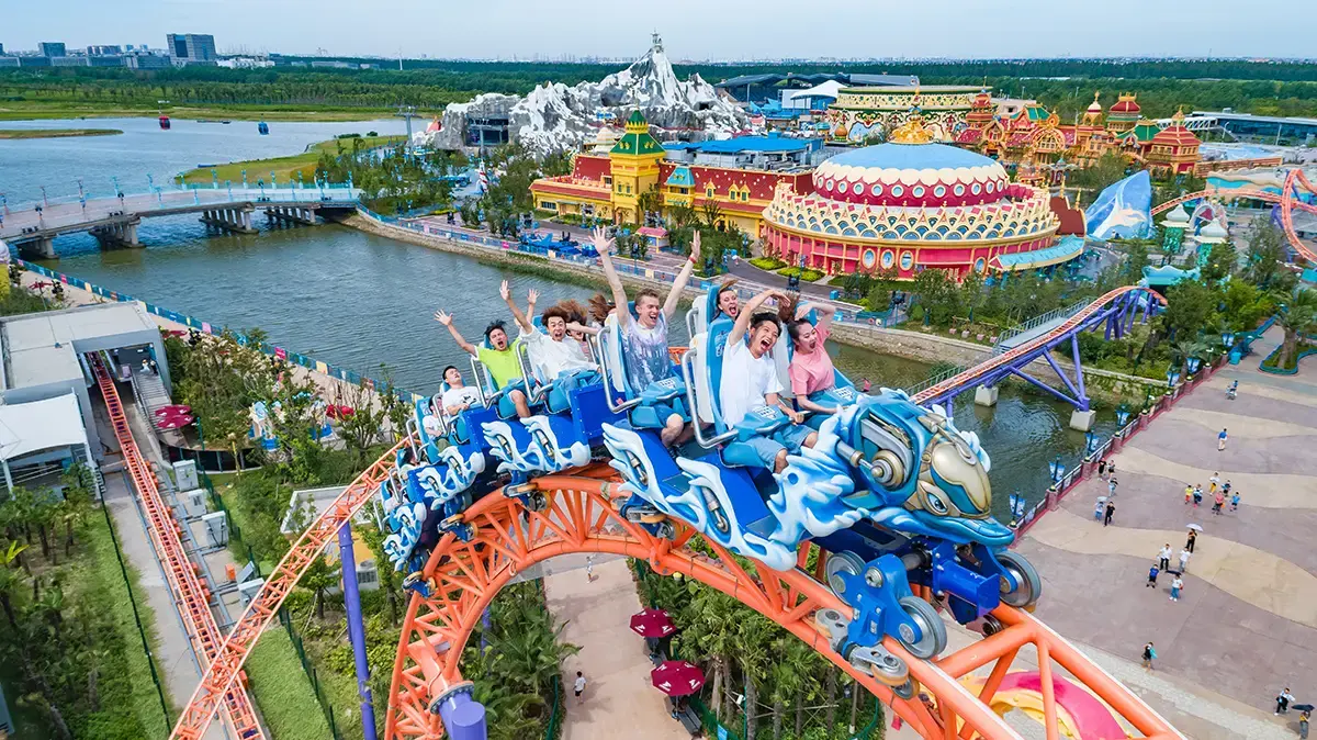 从上海伊龙酒店出发游览上海海昌海洋公园