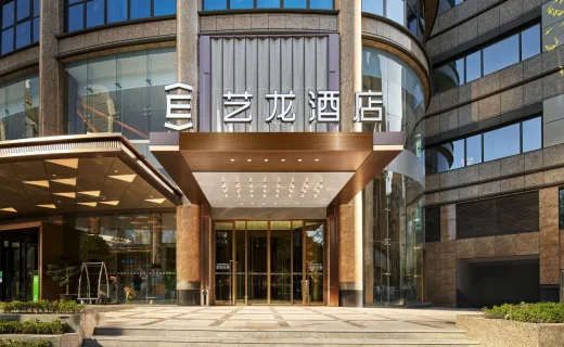 0202o120008pl5kt9372B_W_1280_853_R5